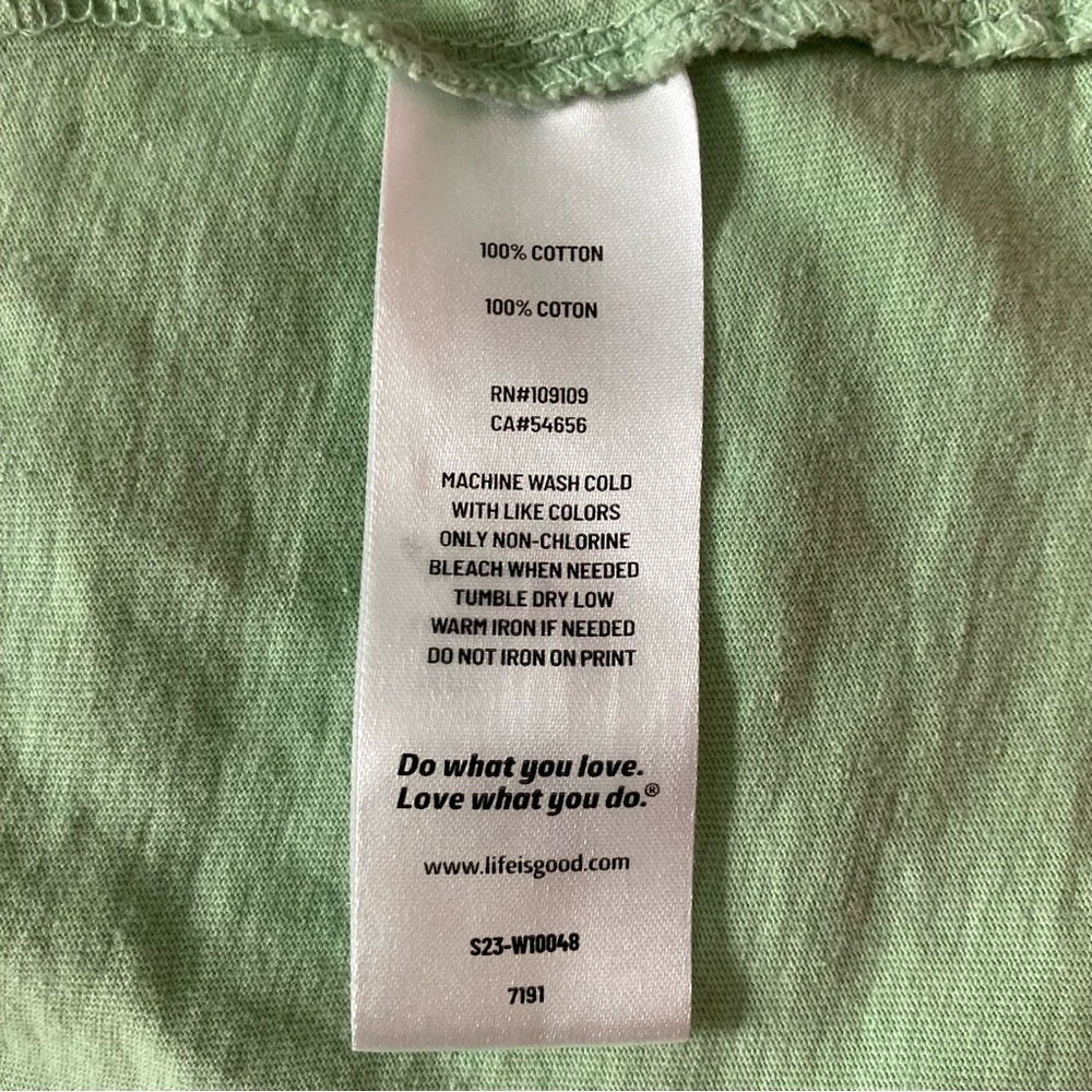 🌼Life Is Good Women’s Short Sleeved T Shirt - Picture 4 of 5